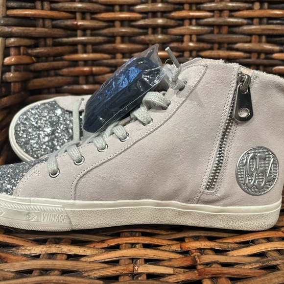 Vintage Havana NWT  Silver Glitter High-Top Sneakers - Picture 5 of 11